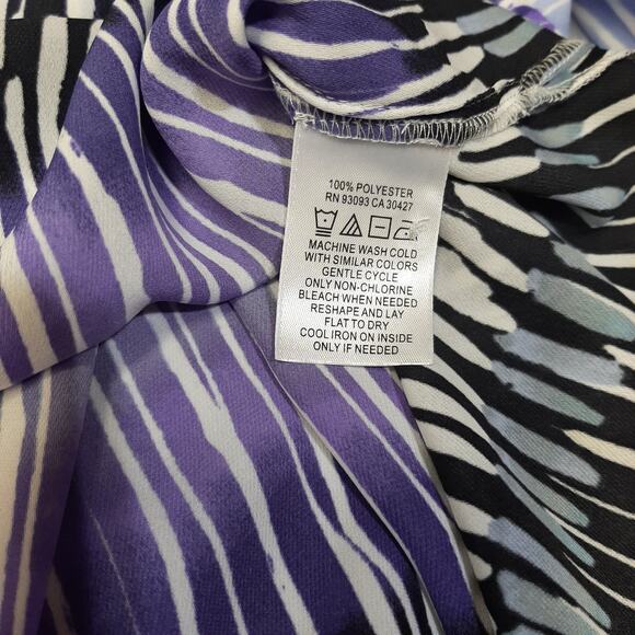 NWT ZOZO Women's Purple Design Button Collar Neck Top l Size: XL - Picture 9 of 14